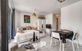 Emergence - Beau T1 pour 2 personnes balcon et garage