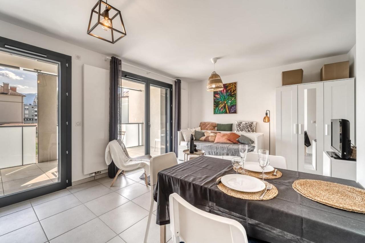 Emergence - Beau T1 pour 2 personnes balcon et garage Annecy Extérieur photo