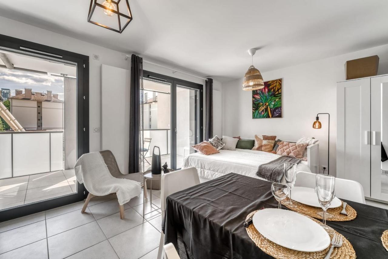 Emergence - Beau T1 pour 2 personnes balcon et garage Annecy Extérieur photo