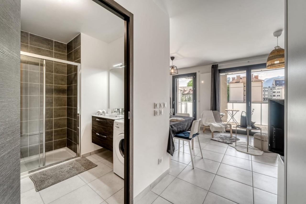 Emergence - Beau T1 pour 2 personnes balcon et garage Annecy Extérieur photo
